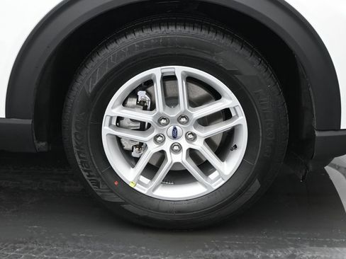 New 2026 Ford Explorer Active RWD image 23
