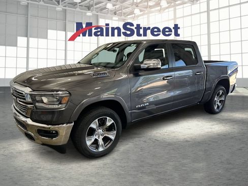Used 2022 RAM 1500 Laramie AWD/4WD image 1