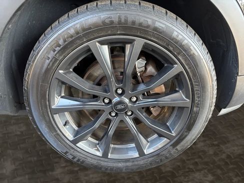 Used 2018 Ford Explorer XLT w/ Equipment Group 202A image 45