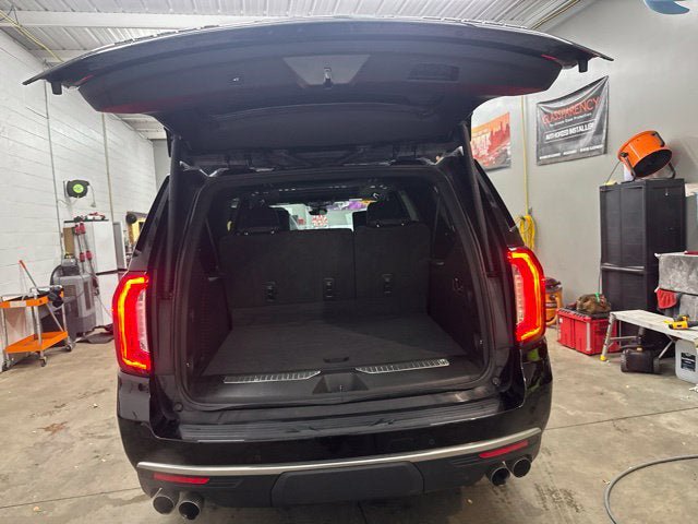 Used 2023 GMC Yukon XL Denali w/ Denali Reserve Package AWD/4WD image 22