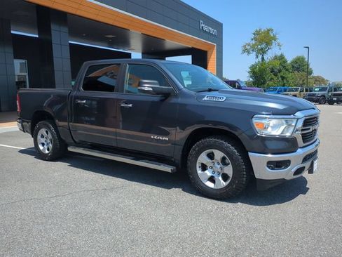 Used 2019 RAM 1500 Big Horn RWD image 2
