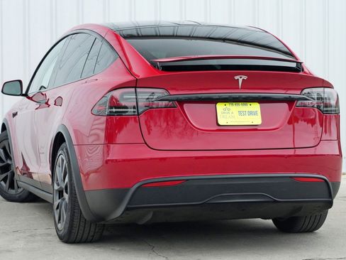 Used 2023 Tesla Model X Standard Range image 6