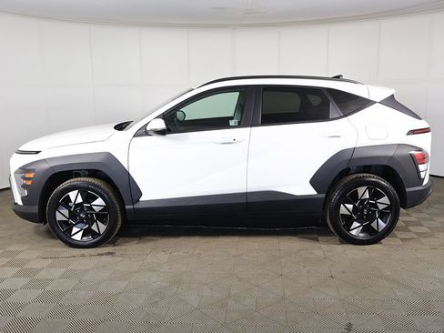 Used 2024 Hyundai Kona SEL AWD/4WD image 11