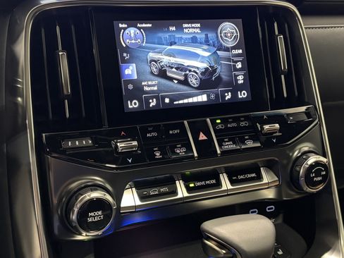 New 2026 Lexus LX 600 4WD w/ Luxury Package image 24