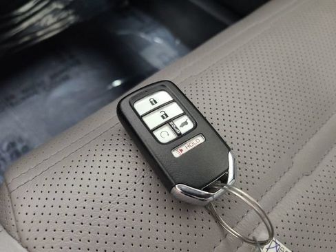Used 2020 Honda CR-V Touring image 37