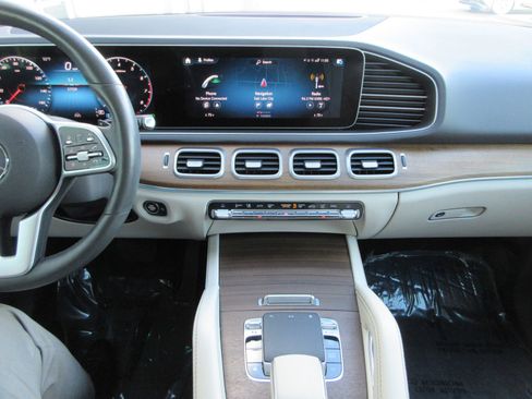 Used 2020 Mercedes-Benz GLE 350 4MATIC image 38