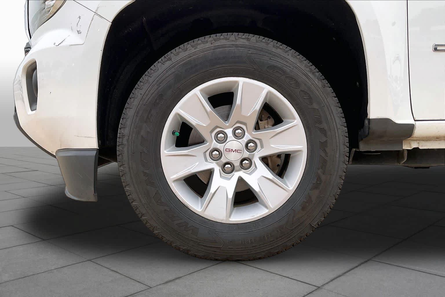 Used 2016 GMC Canyon SLE w/ SLE Convenience Package RWD image 11