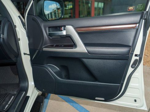 Used 2020 Toyota Land Cruiser Heritage Edition AWD/4WD image 26