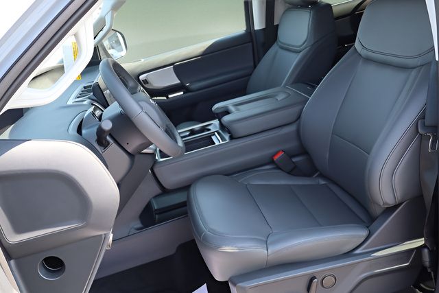 New 2027 Ford Expedition Active AWD/4WD image 15