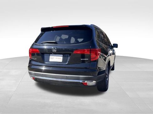 Used 2016 Honda Pilot Touring image 5