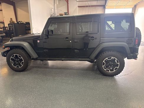 Used 2014 Jeep Wrangler Unlimited Rubicon AWD/4WD image 7