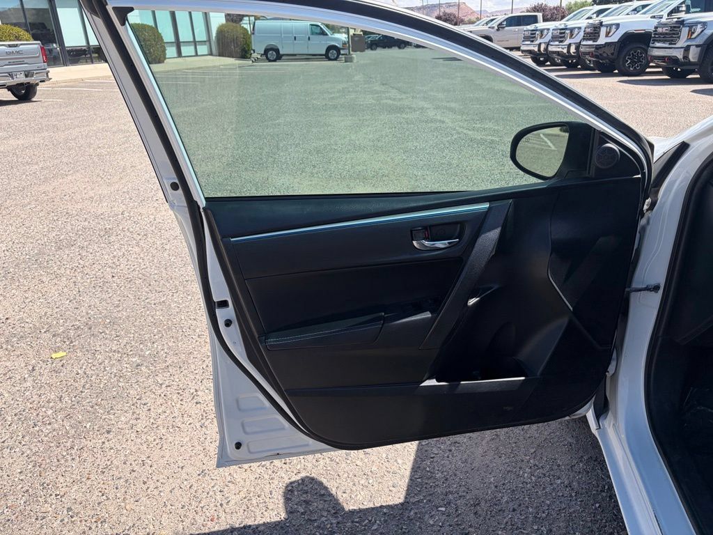 Used 2015 Toyota Corolla S FWD image 12