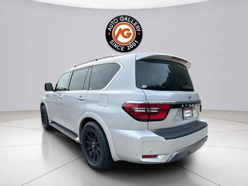 Used 2021 Nissan Armada SL w/ Captain's Chairs Package RWD image 5