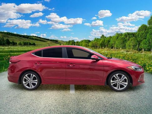Used 2018 Hyundai Elantra Limited FWD image 7