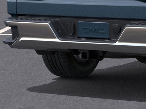 Used 2024 GMC Sierra 1500 SLE w/ Preferred Package image 14