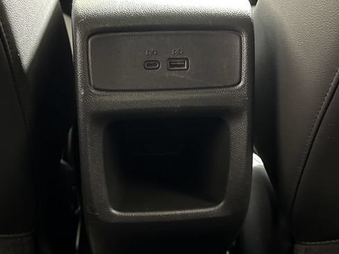 Used 2024 Chevrolet Trax RS w/ Sunroof Package FWD image 26