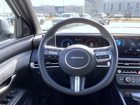 Certified 2026 Hyundai Santa Cruz SE image 11