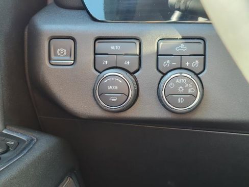 Used 2024 Chevrolet Silverado 1500 RST w/ Convenience Package II AWD/4WD image 12