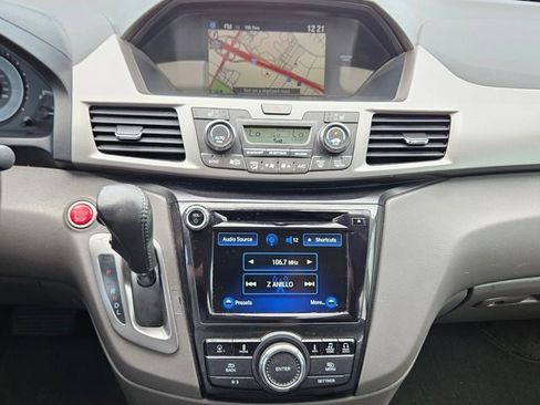 Used 2016 Honda Odyssey Touring Elite image 12