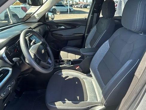 Used 2023 Chevrolet TrailBlazer LT w/ Convenience Package image 17