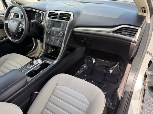 Used 2017 Ford Fusion S FWD image 11