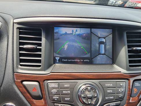 Used 2016 Nissan Pathfinder Platinum FWD image 22