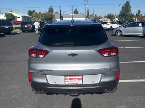 Used 2023 Chevrolet TrailBlazer RS w/ Technology Package image 5