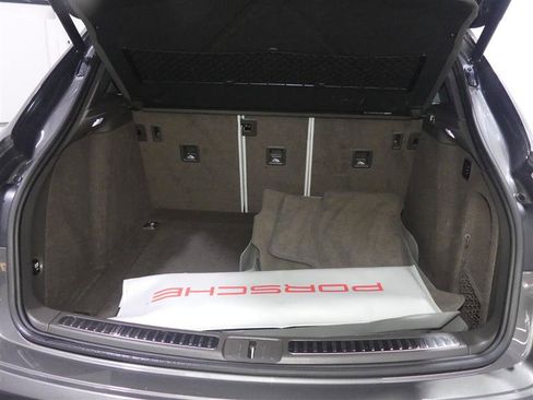 Used 2017 Porsche Macan GTS image 9