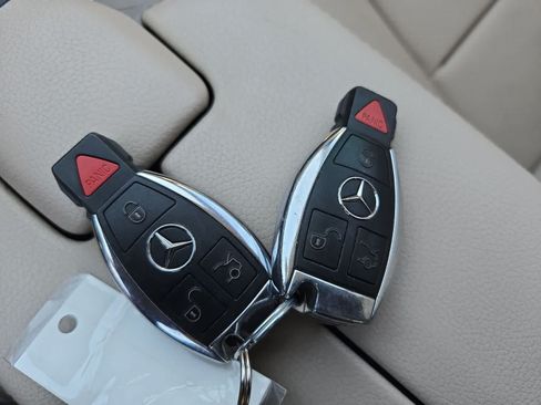 Used 2016 Mercedes-Benz E 350 Sedan image 35