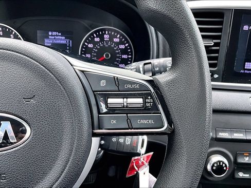 Used 2020 Kia Sportage LX AWD/4WD image 12