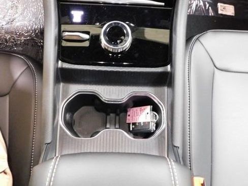 New 2025 Jeep Grand Cherokee Limited w/ Black Appearance Package image 24