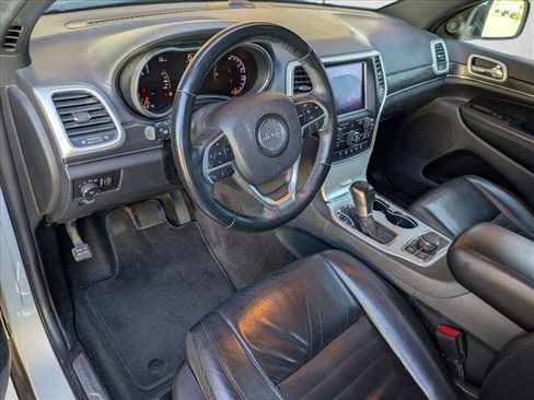 Used 2018 Jeep Grand Cherokee Limited image 10