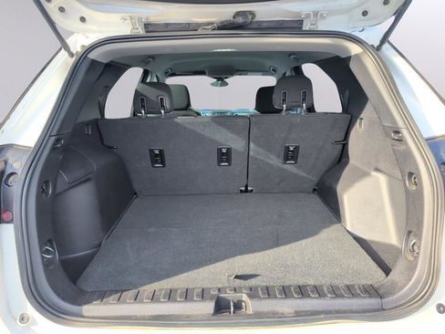 Used 2018 Chevrolet Equinox LS image 11