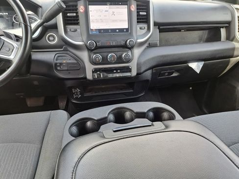 Used 2024 RAM 2500 Big Horn AWD/4WD image 23