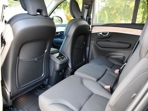 New 2026 Volvo XC90 B6 Plus w/ Protection Package Premier AWD/4WD image 14
