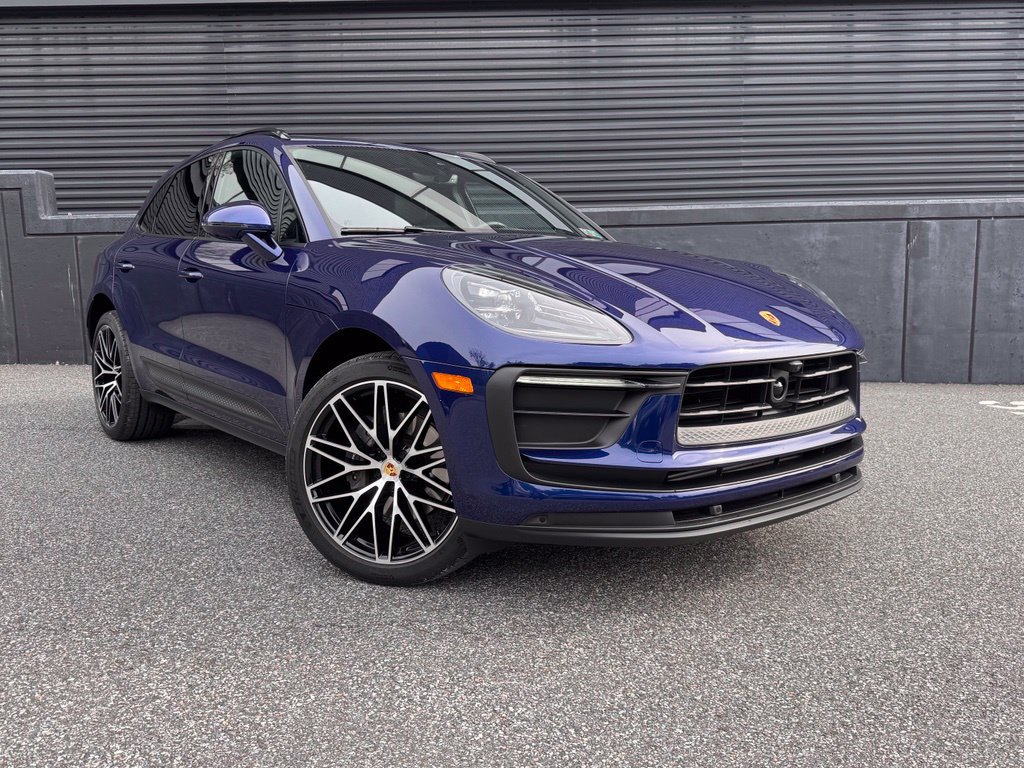 Certified 2026 Porsche Macan AWD/4WD image 11