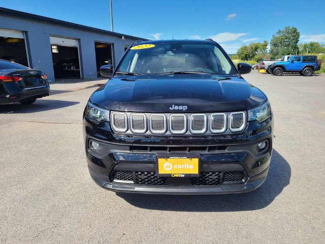 Used 2022 Jeep Compass Latitude AWD/4WD image 3