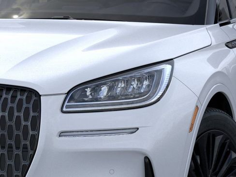 New 2026 Lincoln Corsair Premiere image 18