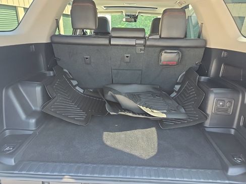 Certified 2024 Toyota 4Runner TRD Off-Road Premium w/ Moonroof Package AWD/4WD image 16