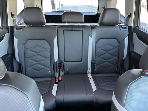 New 2026 Volkswagen Atlas Peak Edition image 14