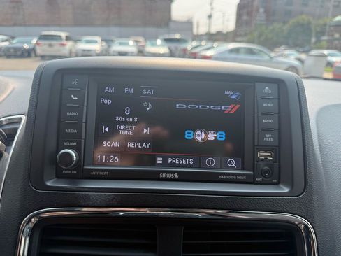 Used 2018 Dodge Grand Caravan GT FWD image 11