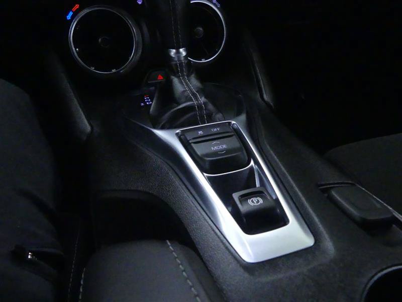 Used 2022 Chevrolet Camaro LT w/ Technology Package RWD image 17