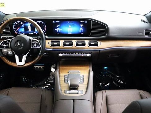 Used 2022 Mercedes-Benz GLS 580 4MATIC image 28