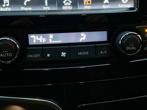 Used 2016 Nissan Maxima 3.5 SL image 17