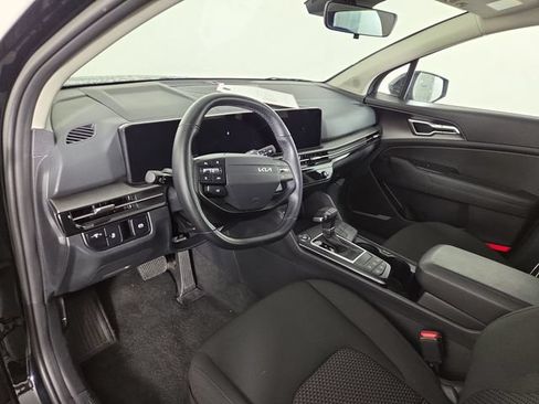 Certified 2026 Kia Sportage LX FWD image 13