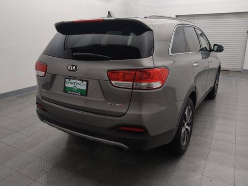 Used 2017 Kia Sorento EX image 7