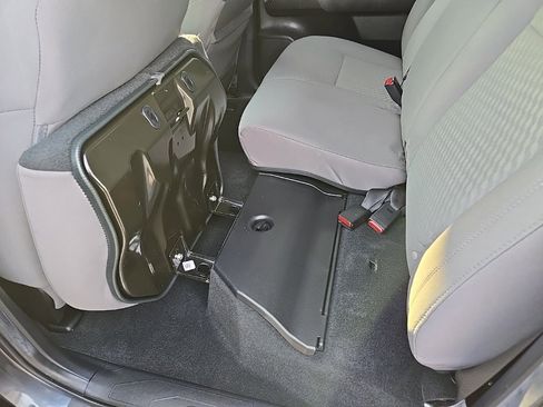 Used 2022 Toyota Tacoma SR image 86