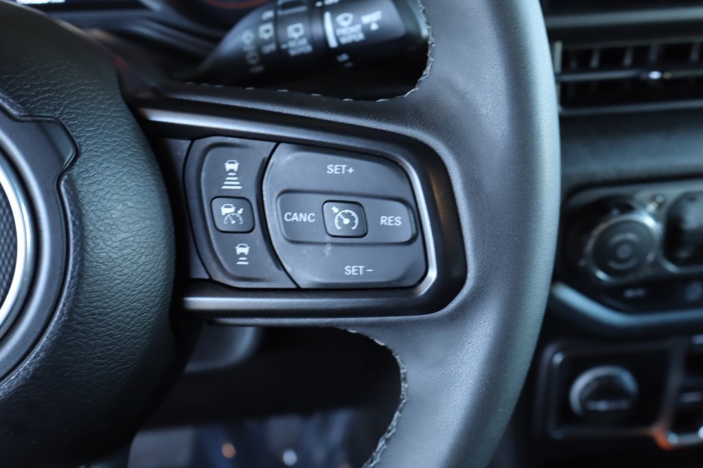 Used 2025 Jeep Wrangler Unlimited Sport AWD/4WD image 24