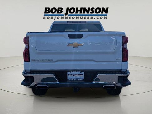 Used 2024 Chevrolet Silverado 1500 LT AWD/4WD image 3