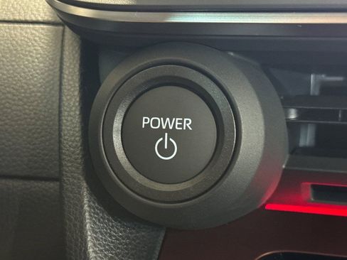 New 2026 Toyota Prius Plug-In Hybrid FWD image 26